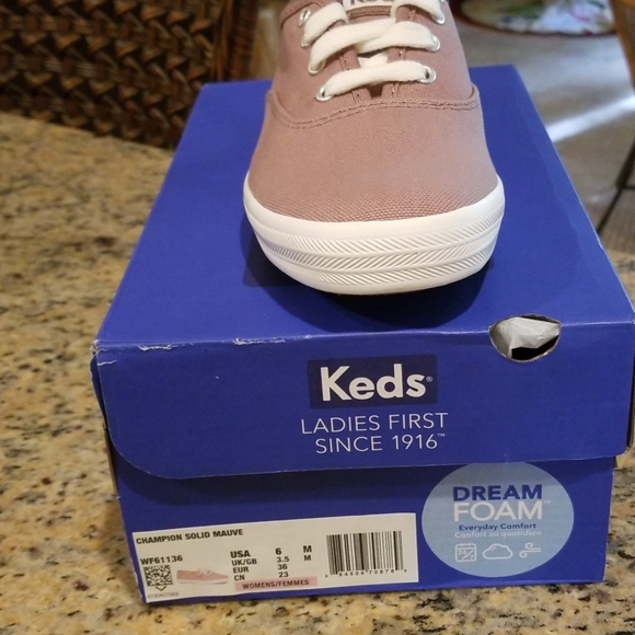 keds shoe box